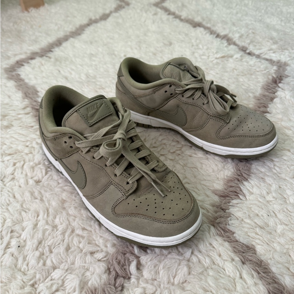 Nike Dunk Low Premium Women’s 8